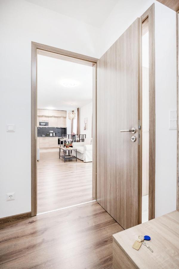 211 / 1 Bedroom / Modern Condo In City Center Budapeste Exterior foto